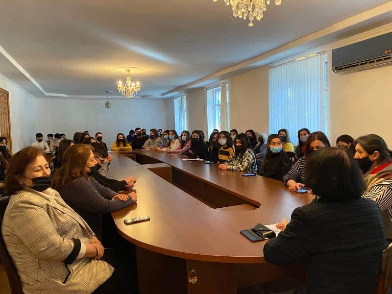 Mingəçevir Dövlət Universitetində “20 Yanvar: Milli tariximizi azadlıq yoluna çıxaran dönüş nöqtəsi” mövzusunda seminar keçirilib