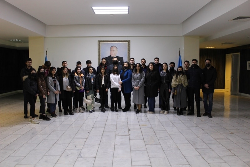 Mingəçevir Dövlət Universitetinin Tələbə Gənclər Təşkilatı 20 Yanvar faciəsinin 32-ci il dönümünə həsr edilmiş tədbir keçirib