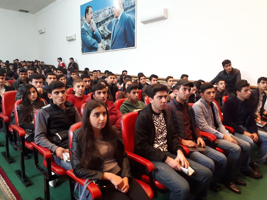 “Bir” Tələbə-Könüllü Proqramı MDU-da