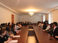 MDU-da seminar: Gənclər arasında erkən nikahlar və onun mənfi tərəfləri