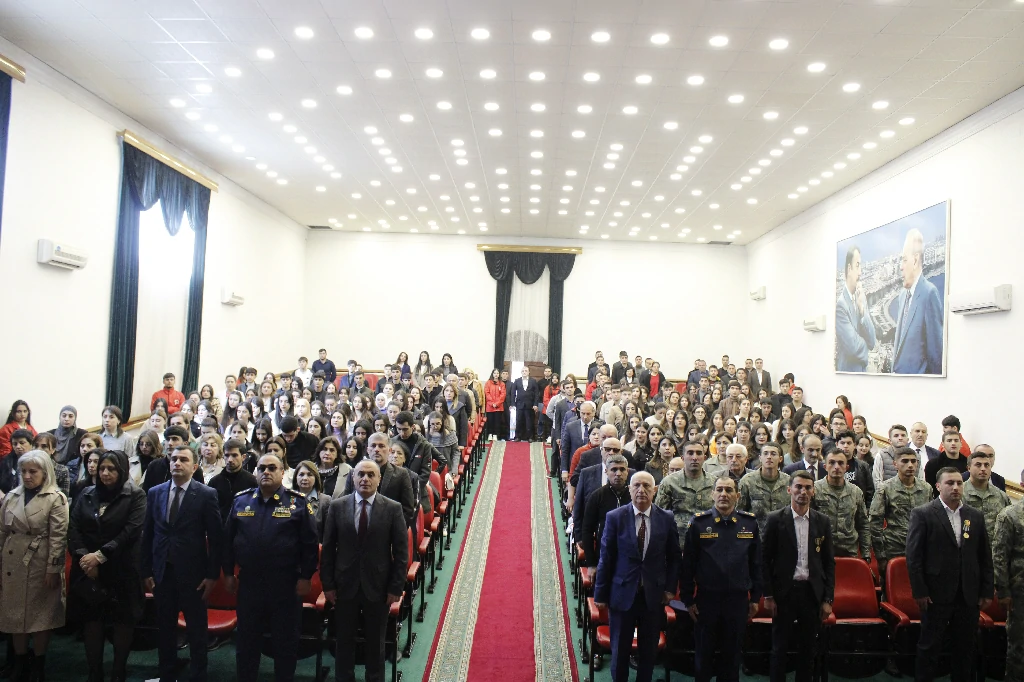 Mingəçevir Dövlət Universitetində (MDU)  “8 Noyabr – Zəfər Günü”nə həsr olunmuş “Azərbaycan tarixinin Zəfər zirvəsi” mövzusunda elmi-praktiki konfrans keçirilmişdir