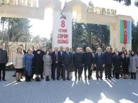 “Zəfər Günü” münasibətilə Mingəçevir Dövlət Universitetinin əməkdaşları Şəhidlər Xiyabanını ziyarət ediblər