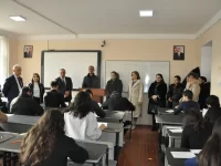 Valideynlər 2024/2025-ci tədris ilinin payız semesterinin imtahan sessiyası çərçivəsində imtahanları müşahidə ediblər