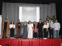Mingəçevir Dövlət Universitetində “Sındırılmış Uşaqlıq” tamaşası nümayiş olunub