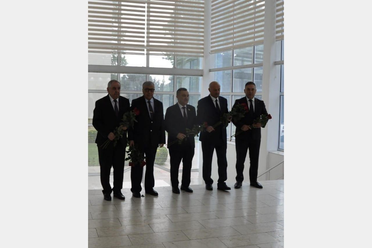 MDU-də “Heydər Əliyev irsi Azərbaycan xalqının milli sərvətidir” mövzusunda Ulu Öndərin 102-ci ildönümünə həsr olunmuş Respublika elmi konfransı öz işinə başladı