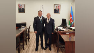 Read more about the article Rektor Anar Eminov universitetin monitorinq qrupunun rəhbəri ilə görüşüb