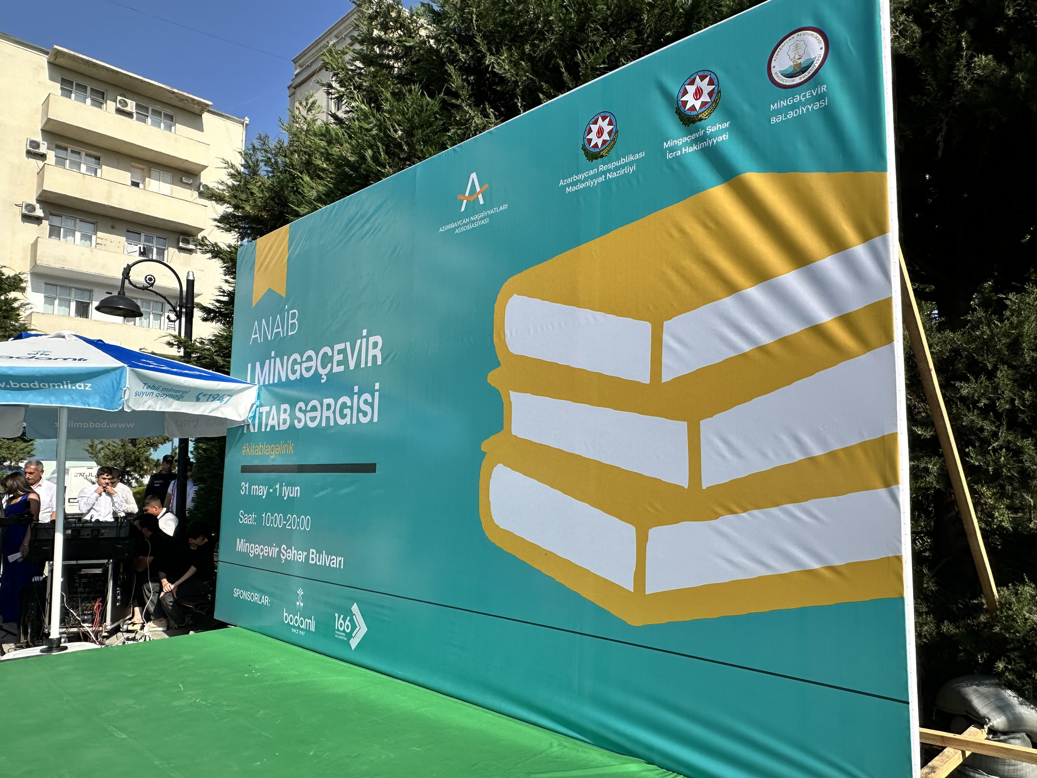 Mingəçevir Dövlət Universitetinin kollektivi və tələbələri I Mingəçevir Kitab Sərgisində iştirak ediblər