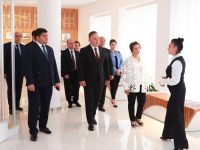 Şəkidə Xalq şairi Bəxtiyar Vahabzadənin anadan olmasının 100 illiyinə həsr olunmuş Beynəlxalq konfransın açılış tədbiri keçirilib