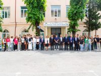 Rektor Anar Eminov Şəki şəhərində abituriyentlərlə görüş keçirib