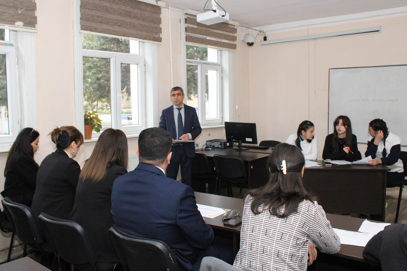Mingəçevir Dövlət Universitetində “Gənclərin inkişafında riyaziyyat əsas faktordur” mövzusunda debat yarışı keçirilib